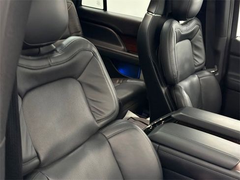 Used 2023 Lincoln Navigator L Reserve image 13
