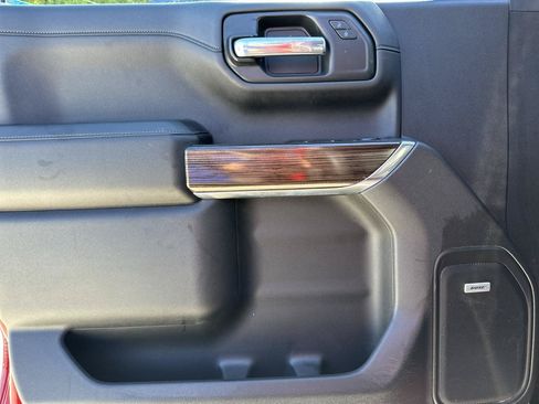 Used 2021 Chevrolet Silverado 1500 RST AWD/4WD image 15