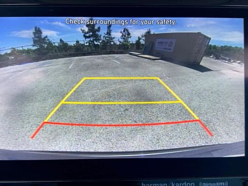 Used 2021 Hyundai Santa Fe SEL Premium image 26