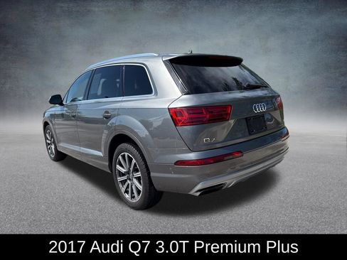 Used 2017 Audi Q7 3.0T Premium Plus AWD/4WD image 3