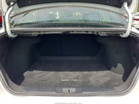 Used 2024 Nissan Sentra S FWD image 8