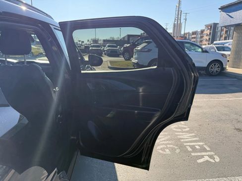 Used 2023 Chevrolet TrailBlazer RS image 29