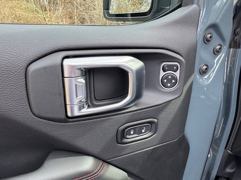 New 2026 Jeep Wrangler Unlimited Rubicon 392 image 17