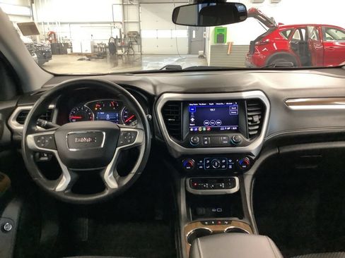 Used 2023 GMC Acadia SLE w/ Driver Convenience Package FWD image 6