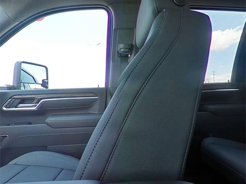 New 2025 GMC Sierra 2500 SLT w/ SLT Premium Package image 27