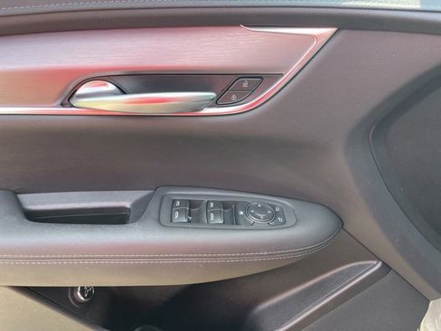 Certified 2023 Cadillac XT5 Luxury w/ LPO, Floor Liner Package image 14