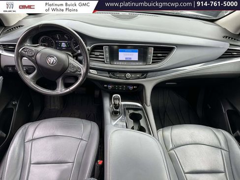 Used 2020 Buick Enclave Essence w/ Sport Touring Edition image 17