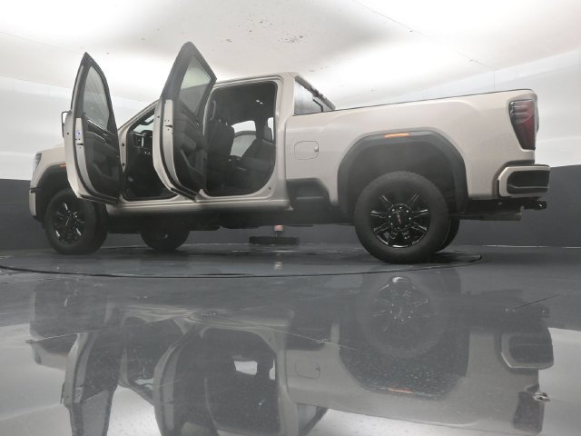 Used 2026 GMC Sierra 2500 AT4 w/ AT4 Premium Plus Package AWD/4WD image 62