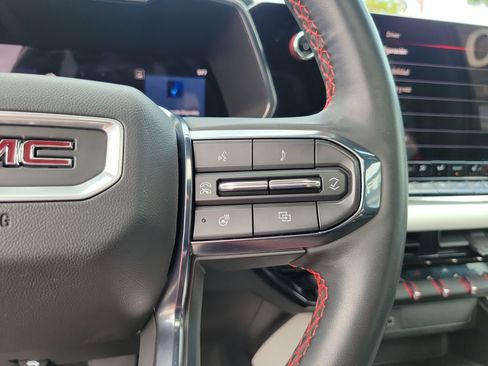 Used 2023 GMC Canyon AT4X image 19