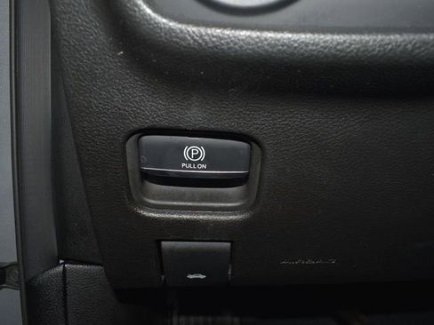 Used 2024 Jeep Grand Cherokee L Laredo image 15