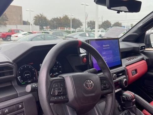 Used 2024 Toyota Tacoma TRD Pro image 15