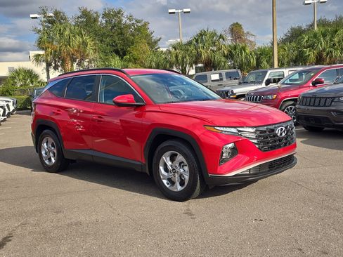Used 2023 Hyundai Tucson SEL image 2