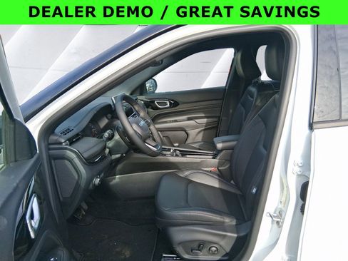 New 2026 Jeep Compass Limited image 10