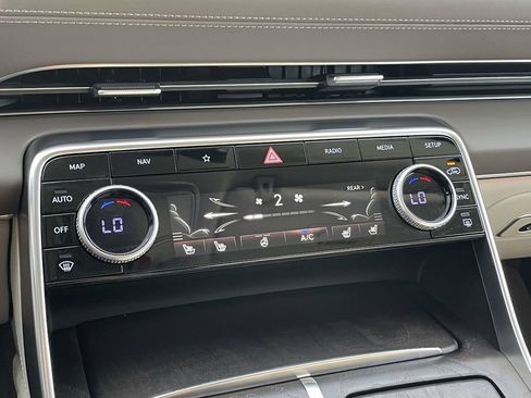 Used 2024 Genesis GV80 3.5T w/ Prestige Package AWD/4WD image 20