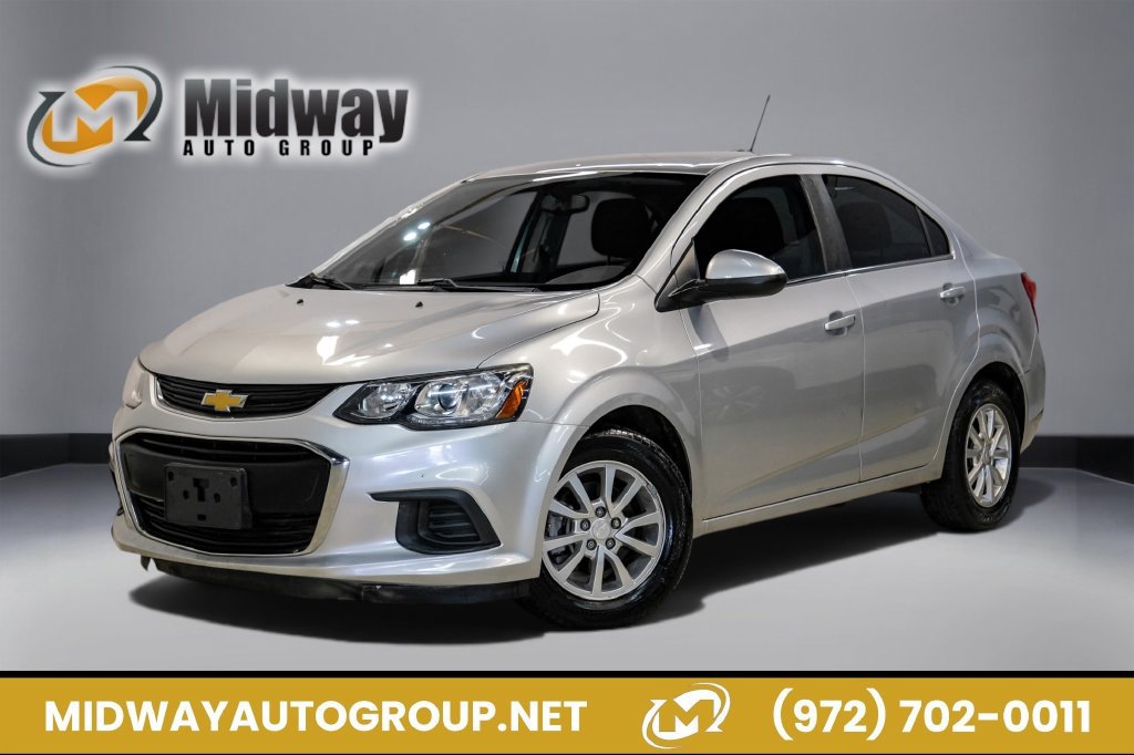 Used 2020 Chevrolet Sonic LT FWD image 1
