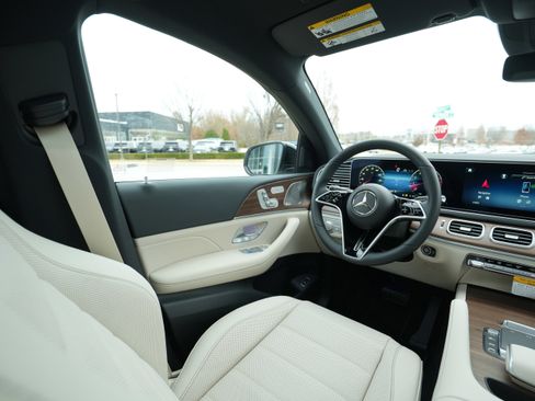 New 2026 Mercedes-Benz GLE 450 4MATIC Coupe image 21