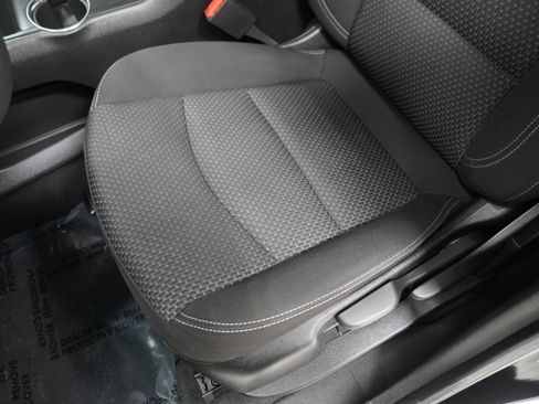 Used 2023 GMC Terrain SLE image 11