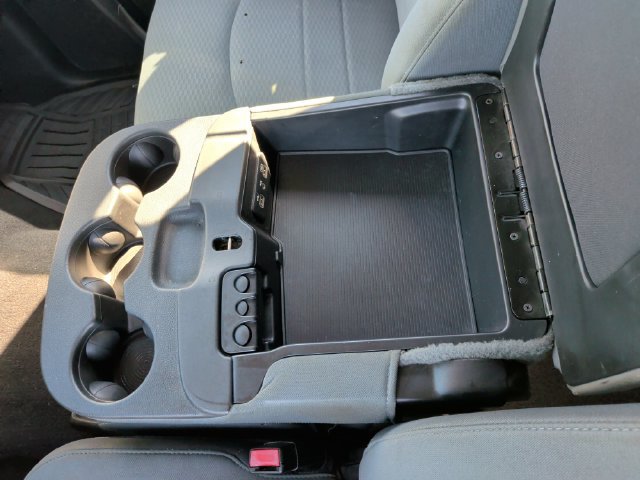 Used 2019 RAM 1500 Classic SLT RWD image 24