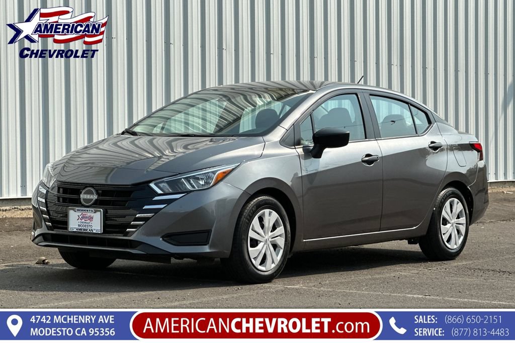 Used 2024 Nissan Versa S FWD image 8