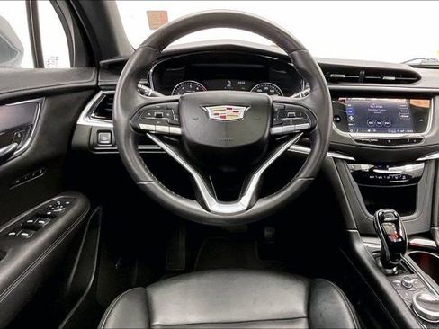 Used 2021 Cadillac XT6 Luxury image 4
