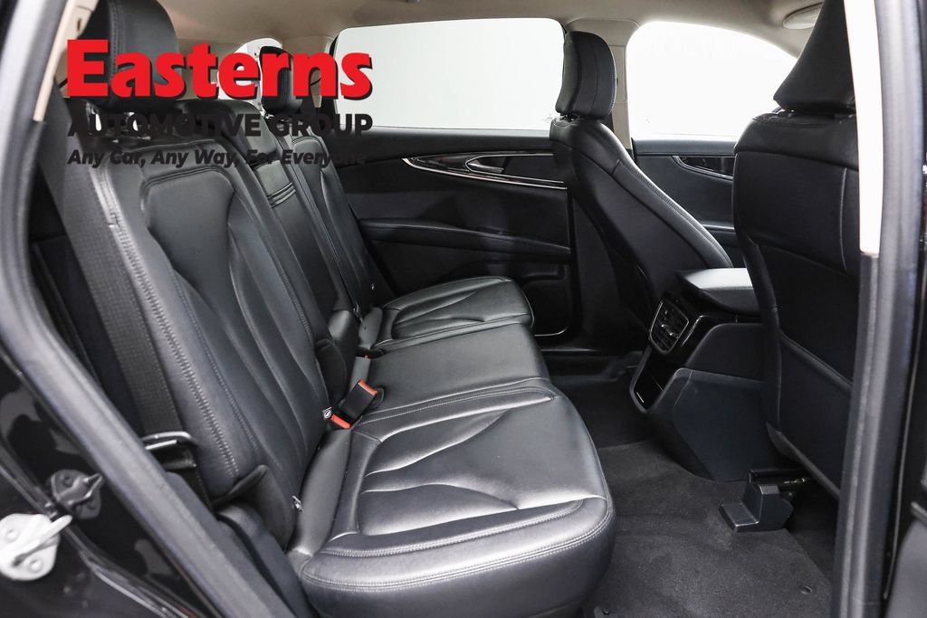 Used 2022 Lincoln Nautilus FWD image 24