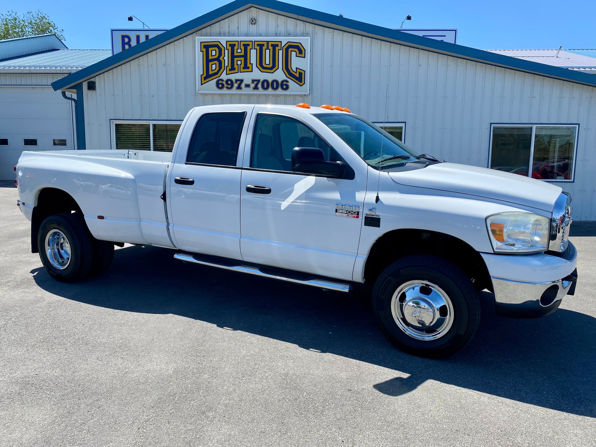 Used 2009 Dodge Ram 3500 Truck SLT w/ Trailer Tow Group AWD/4WD image 1