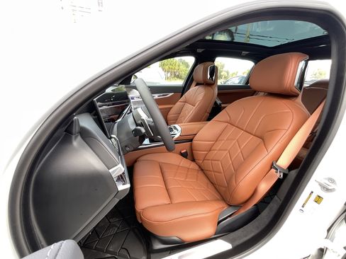 New 2026 BMW 740i w/ Executive Package RWD image 11