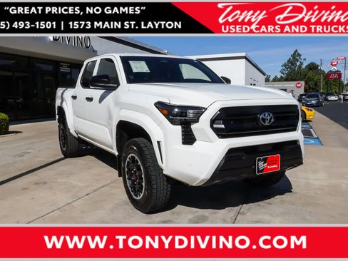 Used 2024 Toyota Tacoma SR w/ SR Upgrade Package AWD/4WD image 1