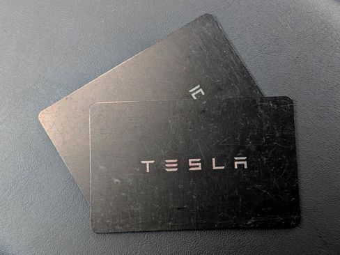 Used 2022 Tesla Model Y Long Range image 37