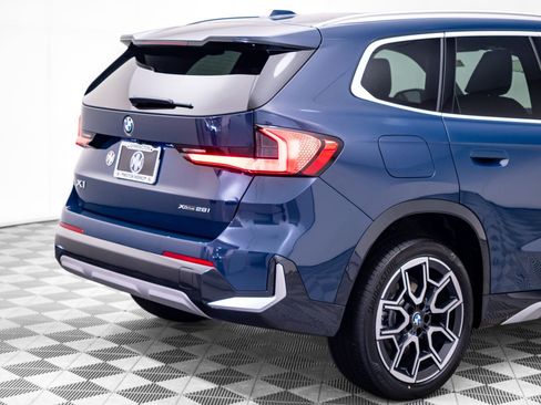 New 2026 BMW X1 xDrive28i w/ Technology Package AWD/4WD image 39