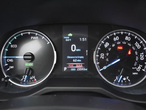 Used 2022 Toyota RAV4 LE AWD/4WD image 18
