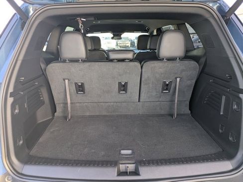 Used 2025 Buick Enclave Preferred image 11