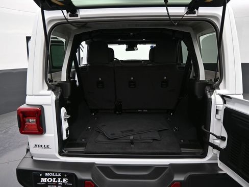 Used 2024 Jeep Wrangler Sahara w/ Safety Group image 28