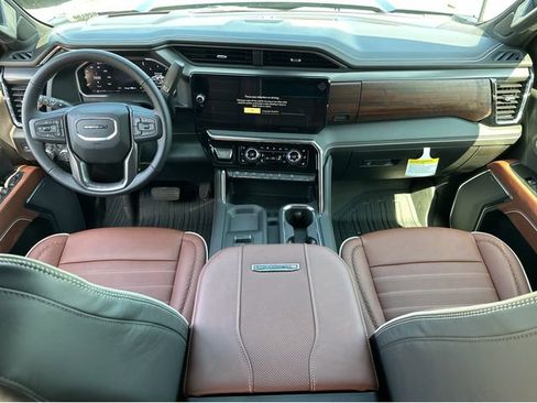 New 2026 GMC Sierra 2500 Denali Ultimate image 7