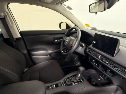 Used 2026 Honda HR-V LX image 43