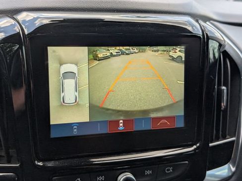 Used 2018 Chevrolet Traverse Premier w/ Driver Confidence II Package FWD image 20