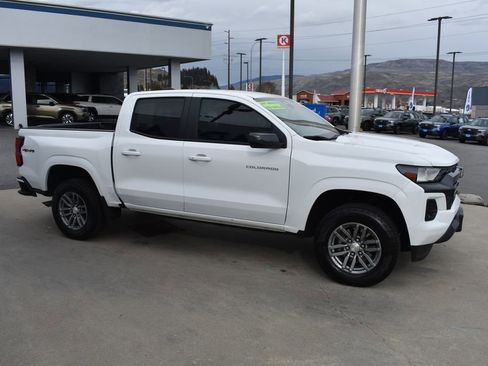 Certified 2023 Chevrolet Colorado LT w/ LT Convenience Package II image 7