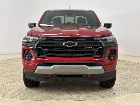 Used 2024 Chevrolet Colorado Z71 w/ Z71 Convenience Package 2 AWD/4WD image 6
