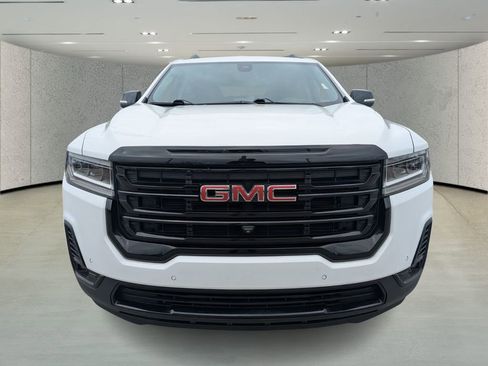 Used 2023 GMC Acadia SLT w/ Elevation Edition image 8