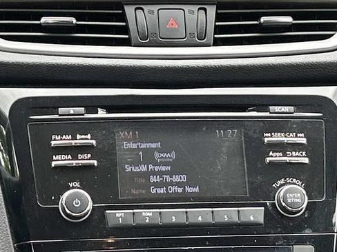 Used 2015 Nissan Rogue SV FWD image 24