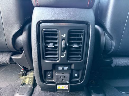 Used 2023 Dodge Durango R/T AWD/4WD image 19