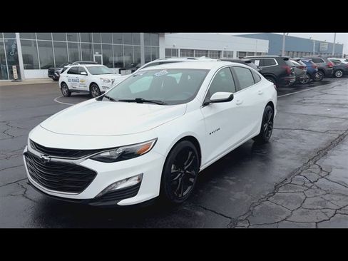Used 2023 Chevrolet Malibu LT w/ Sport Edition image 4