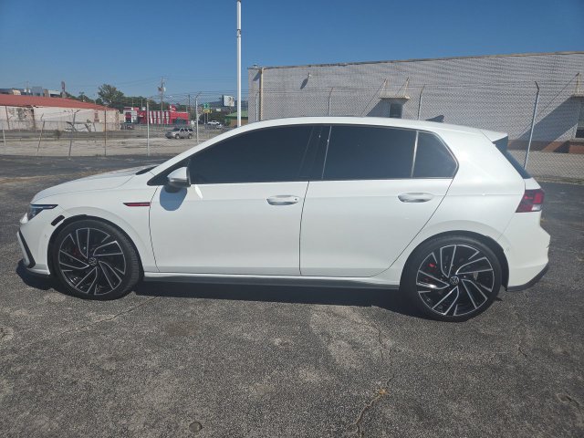 Used 2022 Volkswagen GTI Autobahn FWD image 5