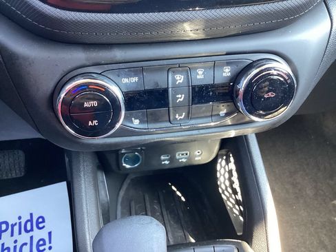 Used 2023 Chevrolet TrailBlazer LT w/ Convenience Package AWD/4WD image 25