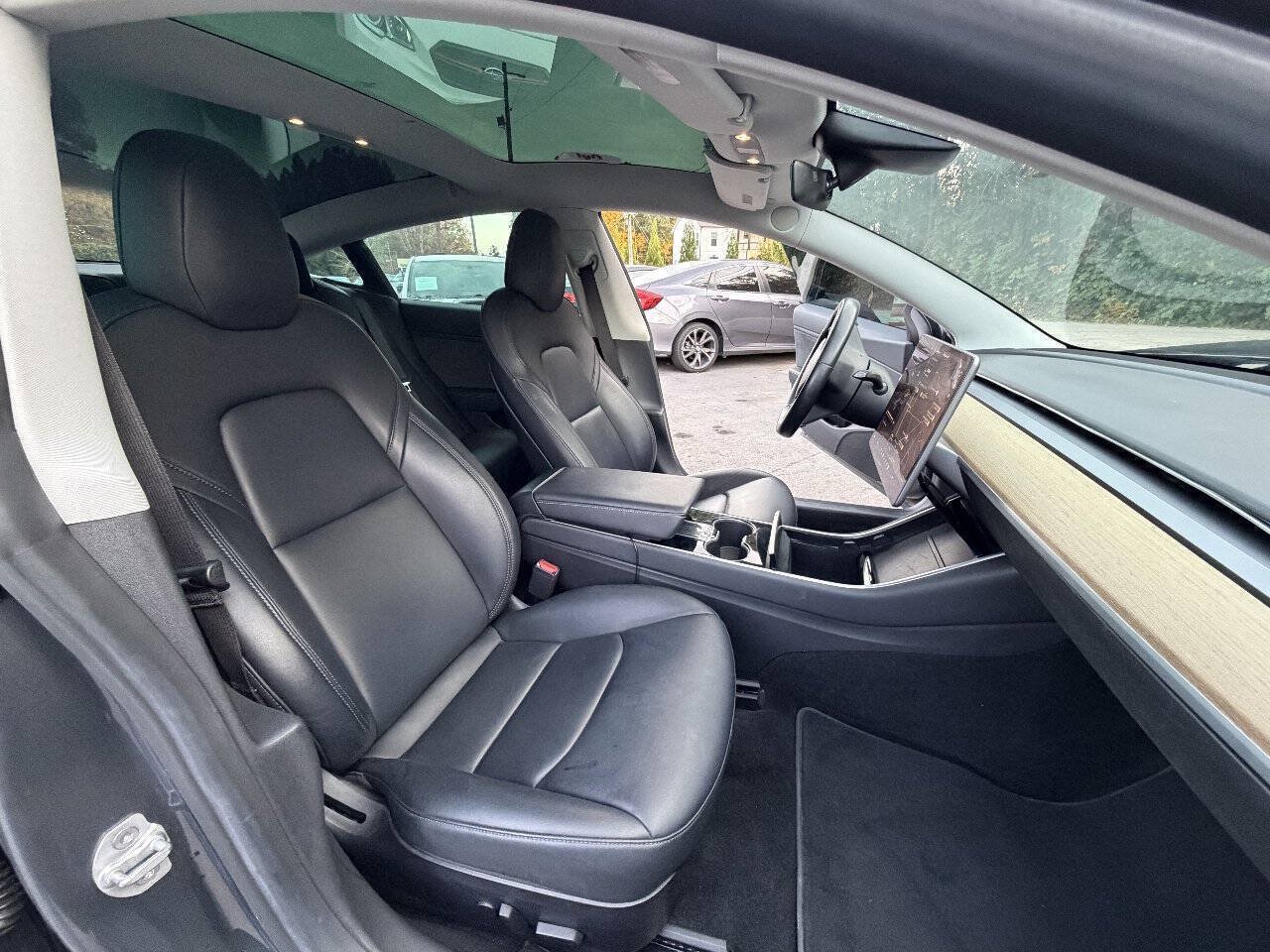 Used 2019 Tesla Model 3 Long Range AWD/4WD image 24