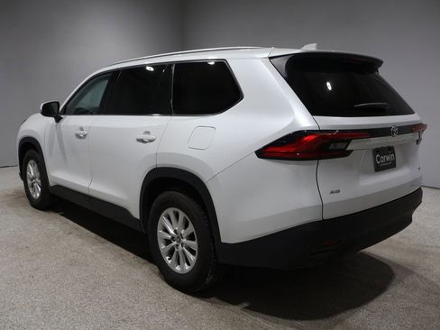 Certified 2024 Toyota Grand Highlander XLE image 5