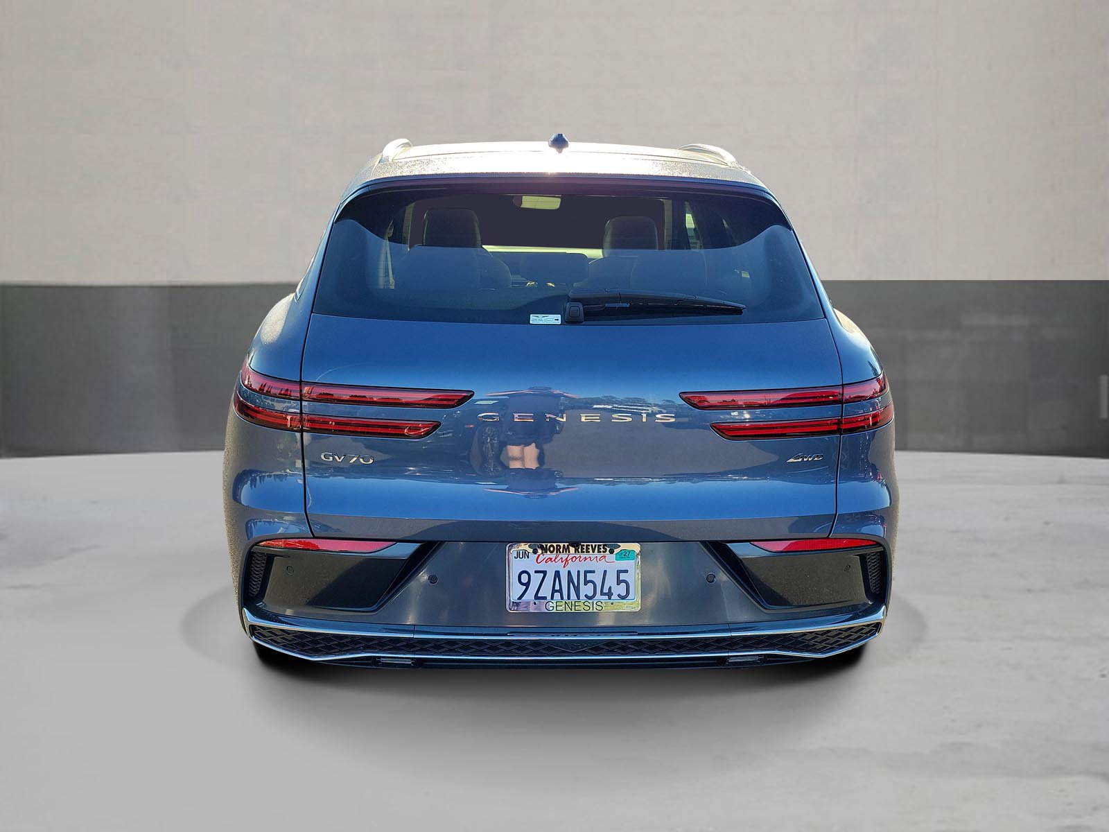 Certified 2026 Genesis GV70 2.5T Advanced AWD/4WD image 4