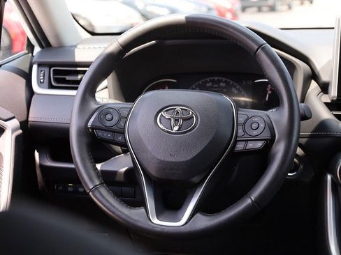 Used 2025 Toyota RAV4 XLE w/ Weather Package AWD/4WD image 23