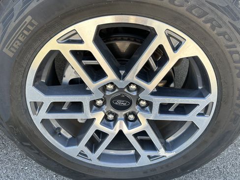 Used 2025 Ford Expedition Max Active AWD/4WD image 15