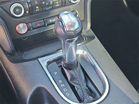 Used 2020 Ford Mustang Coupe image 25